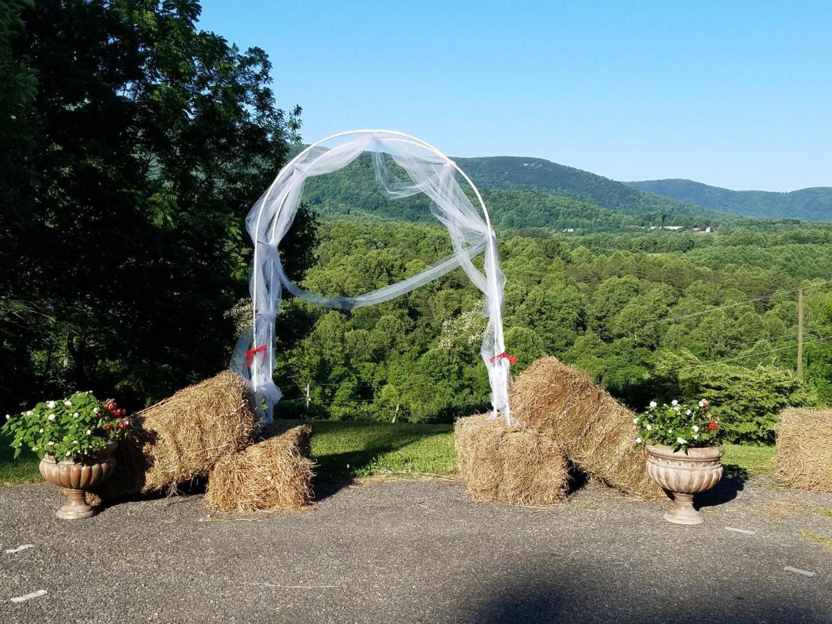 Blue Ridge Manor Bed And Breakfast Fancy Gap Εξωτερικό φωτογραφία